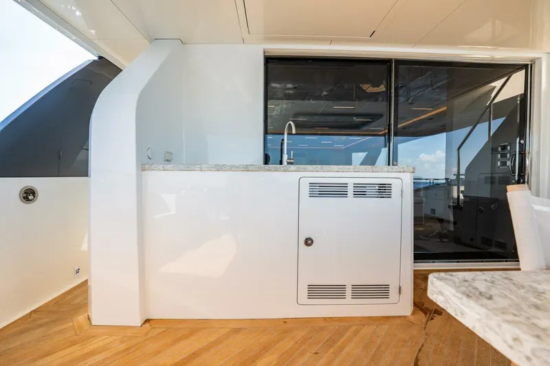 Slide: The Image of Ocean Alexander 27 Explorer 2021 - 5599575