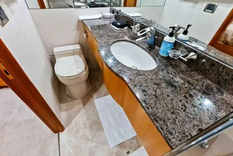 Slide: The Image of Lazzara 84 Skylounge 2006 - 5595258