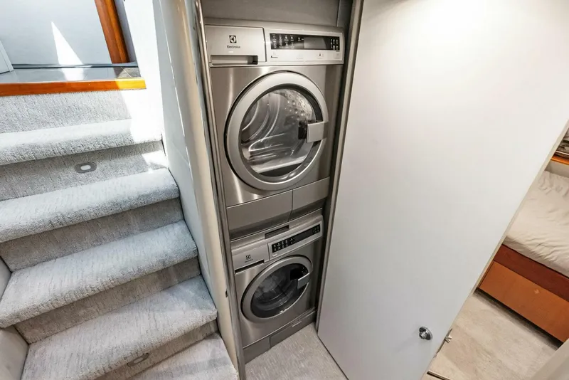 Slide: The Image of Lazzara 84 Skylounge 2006 - 5595262