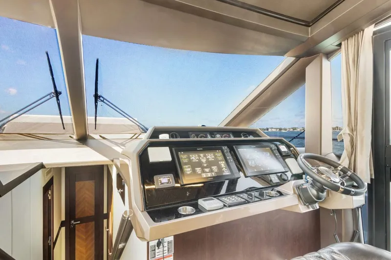 Slide: The Image of Galeon 680 Fly 2020 - 5600488