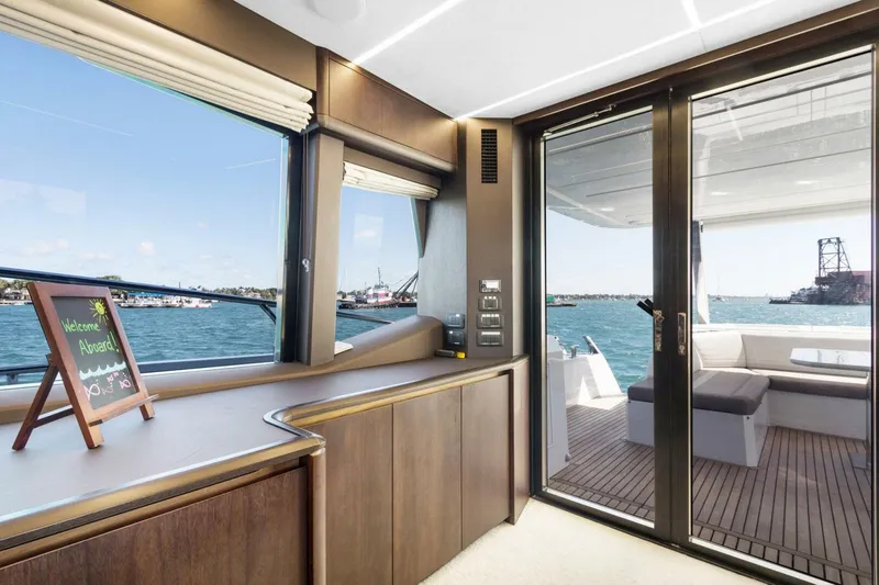 Slide: The Image of Galeon 680 Fly 2020 - 5600493