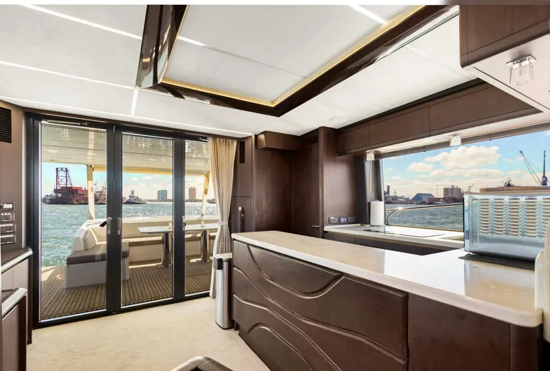 Slide: The Image of Galeon 680 Fly 2020 - 5600494