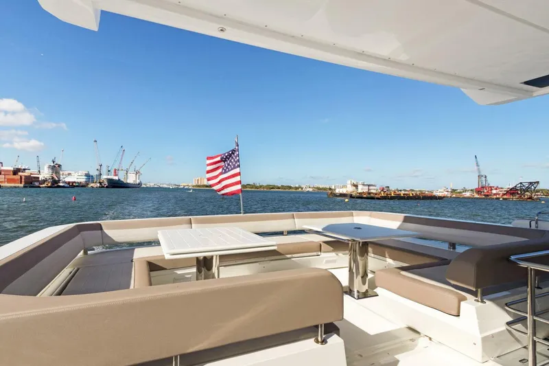 Slide: The Image of Galeon 680 Fly 2020 - 5600508