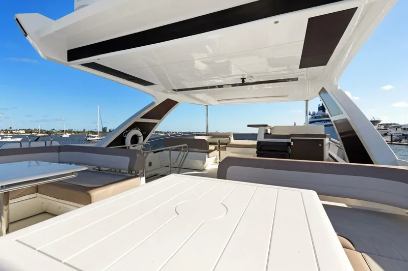 Slide: The Image of Galeon 680 Fly 2020 - 5600514
