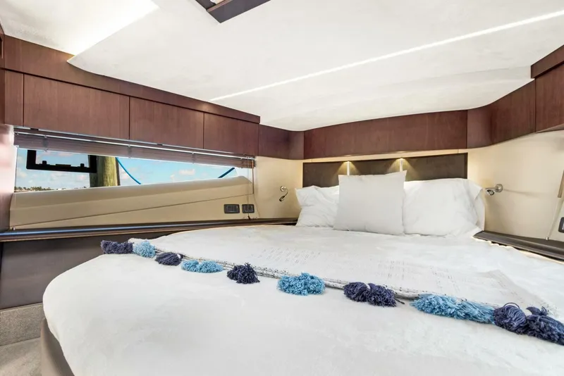 Slide: The Image of Galeon 680 Fly 2020 - 5600475