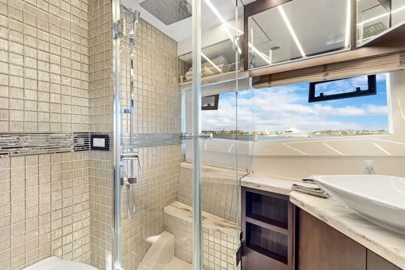 Slide: The Image of Galeon 680 Fly 2020 - 5600477