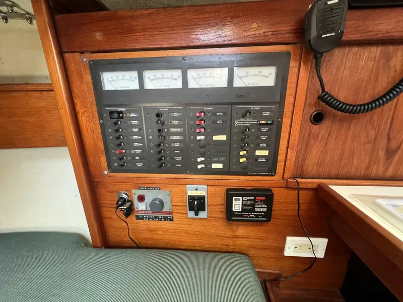 Slide: The Image of Sabre 38 1984 - 5576438