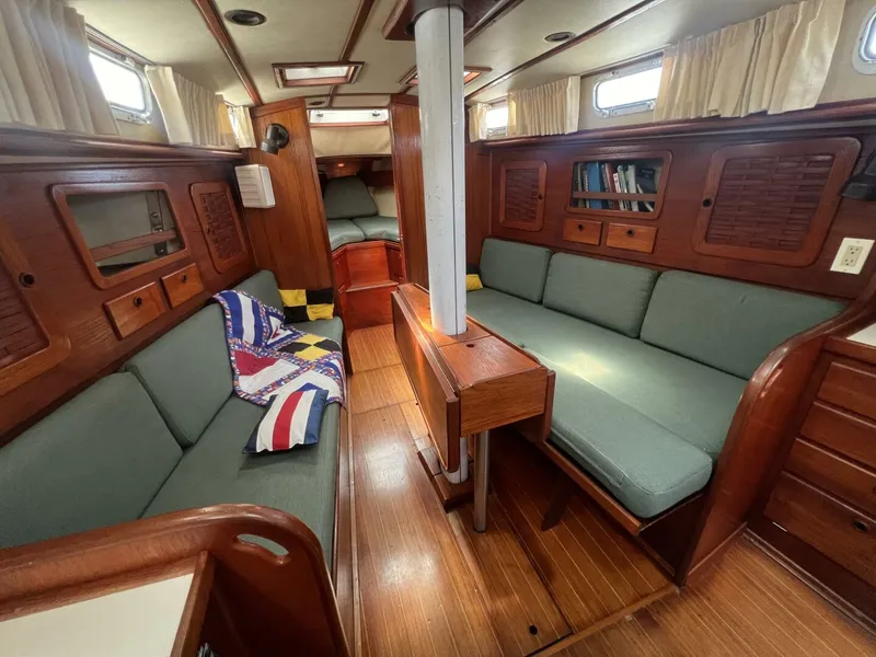 Slide: The Image of Sabre 38 1984 - 5576437