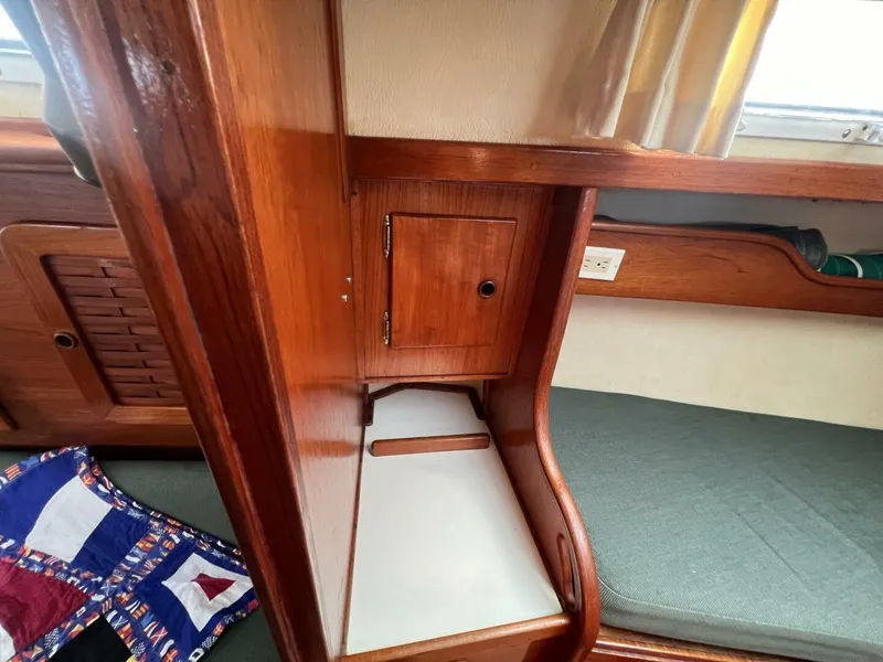 Slide: The Image of Sabre 38 1984 - 5576432