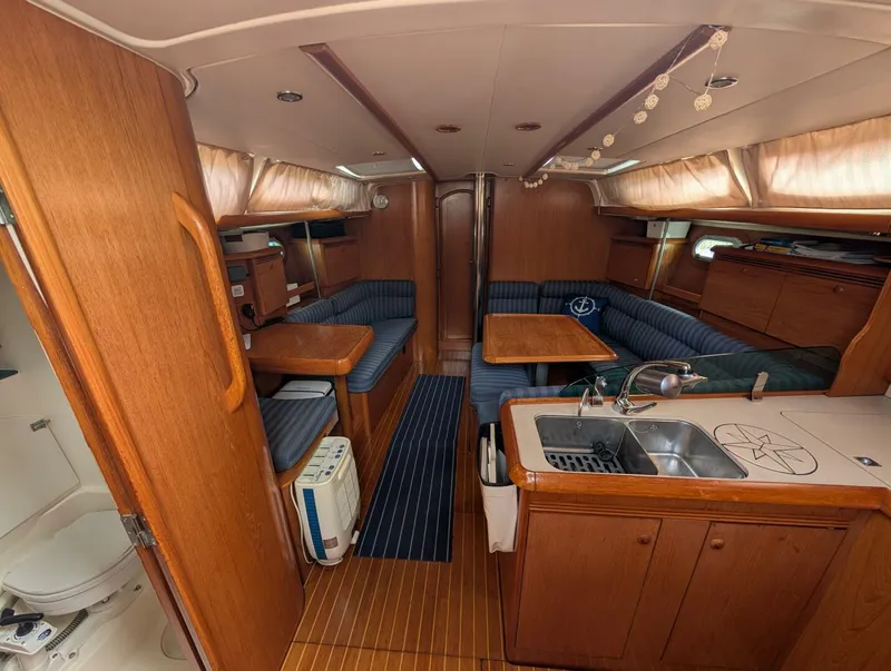 Slide: The Image of Jeanneau 43 Sun Odyssey 2001 - 5576698