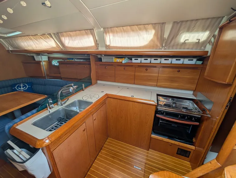 Slide: The Image of Jeanneau 43 Sun Odyssey 2001 - 5576707