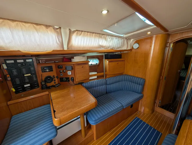 Slide: The Image of Jeanneau 43 Sun Odyssey 2001 - 5576709