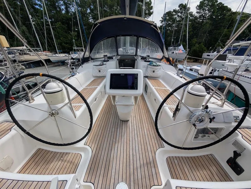 Slide: The Image of Jeanneau 43 Sun Odyssey 2001 - 5576676