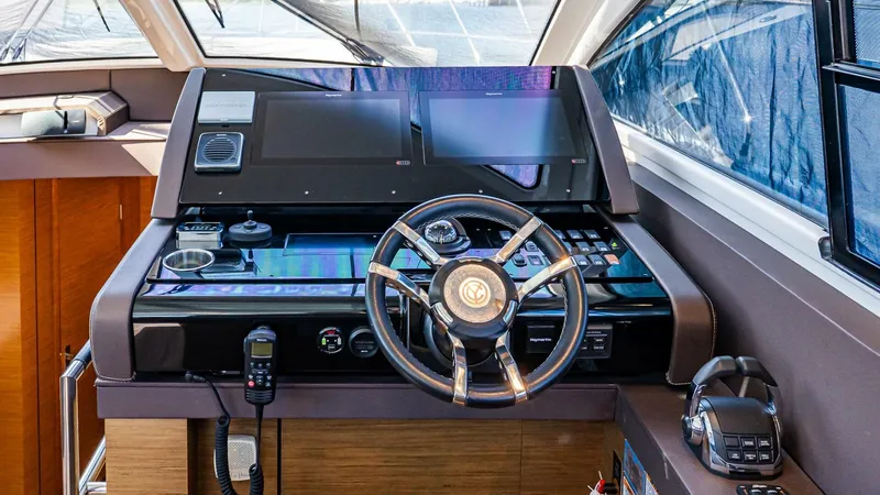 Slide: The Image of Cruisers 54 Cantius 2019 - 5594866