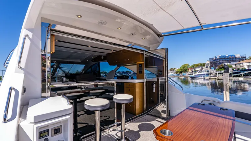 Slide: The Image of Cruisers Yachts 54 Cantius 2019 - 5594874