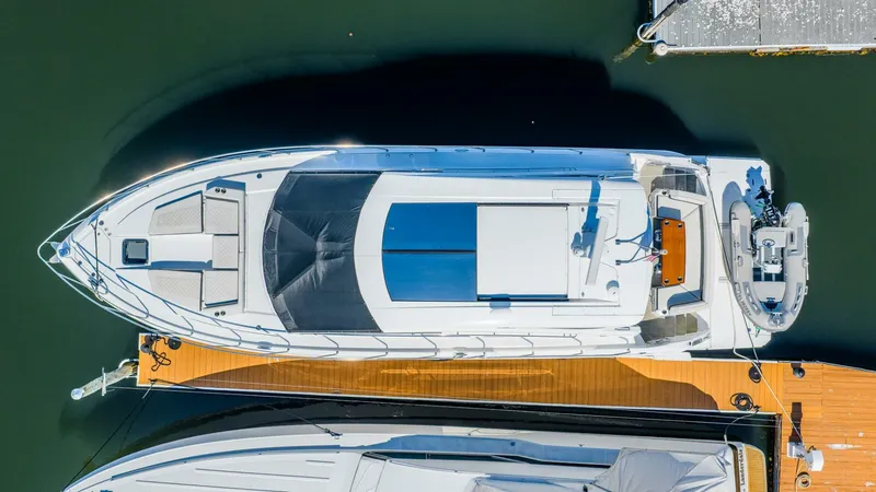 Slide: The Image of Cruisers Yachts 54 Cantius 2019 - 5594884
