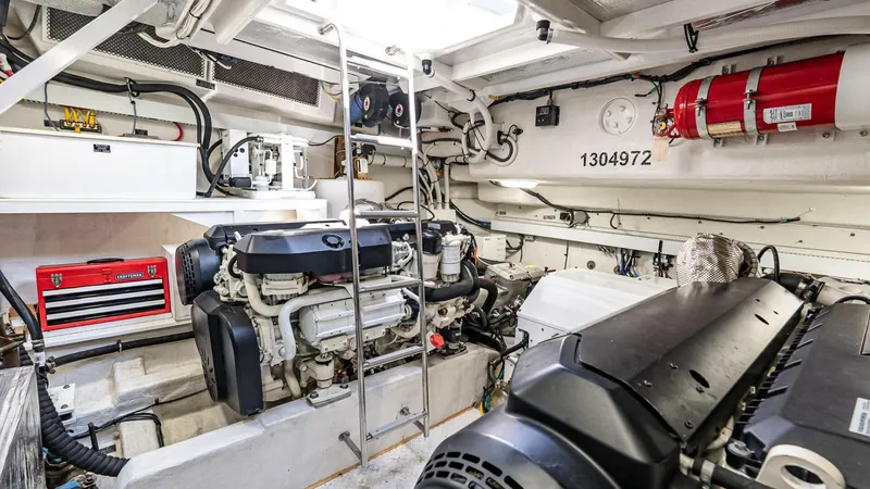 Slide: The Image of Cruisers Yachts 54 Cantius 2019 - 5594883