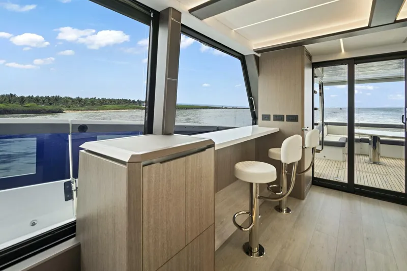 Slide: The Image of Galeon 640 Fly 2025 - 5619103