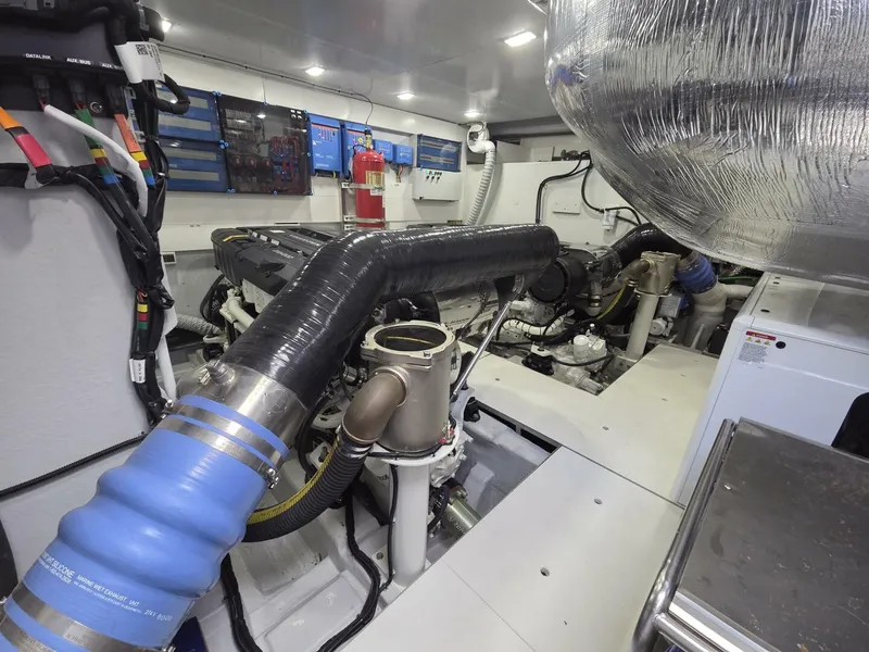 Slide: The Image of Galeon 640 Fly 2025 - 5578055