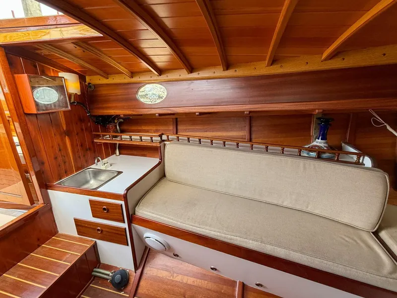 Slide: The Image of Herreshoff Custom Doug Hylan designed Rozinante 2004 - 5577944