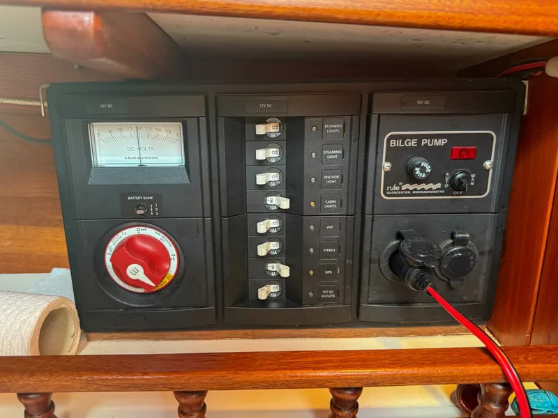 Slide: The Image of Herreshoff Custom Doug Hylan designed Rozinante 2004 - 5577917