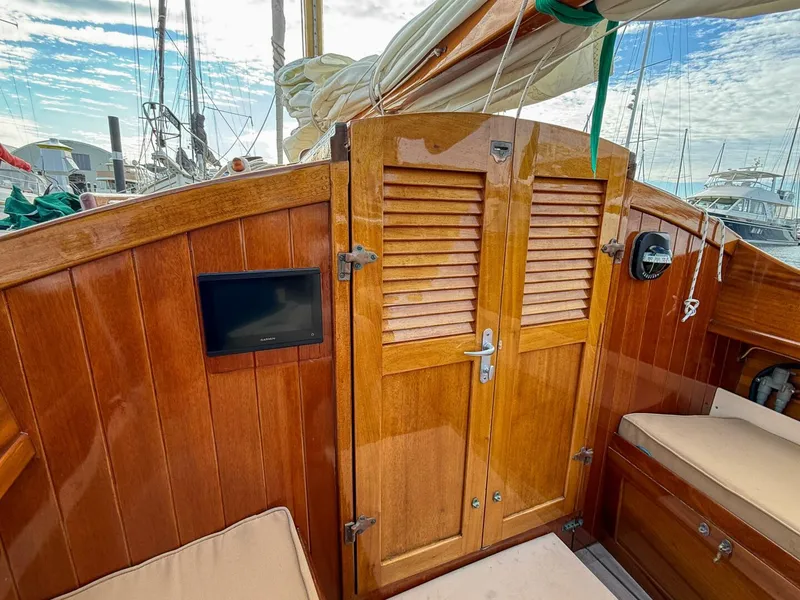 Slide: The Image of Herreshoff Custom Doug Hylan designed Rozinante 2004 - 5577934