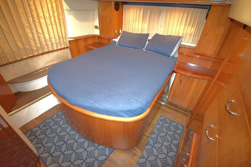 Slide: The Image of Carver 444 Cockpit Motor Yacht 2005 - 5580446