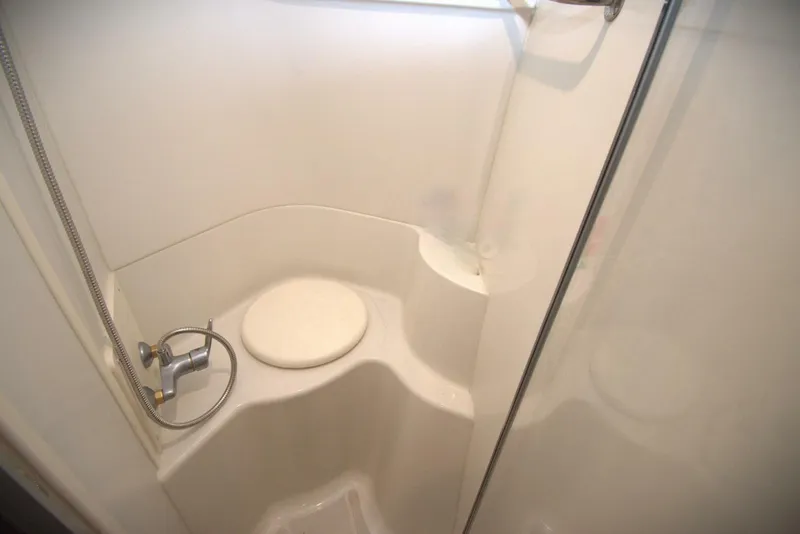 Slide: The Image of Carver 444 Cockpit Motor Yacht 2005 - 5580455