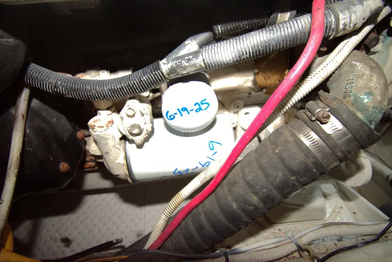 Slide: The Image of Carver 444 Cockpit Motor Yacht 2005 - 5580486