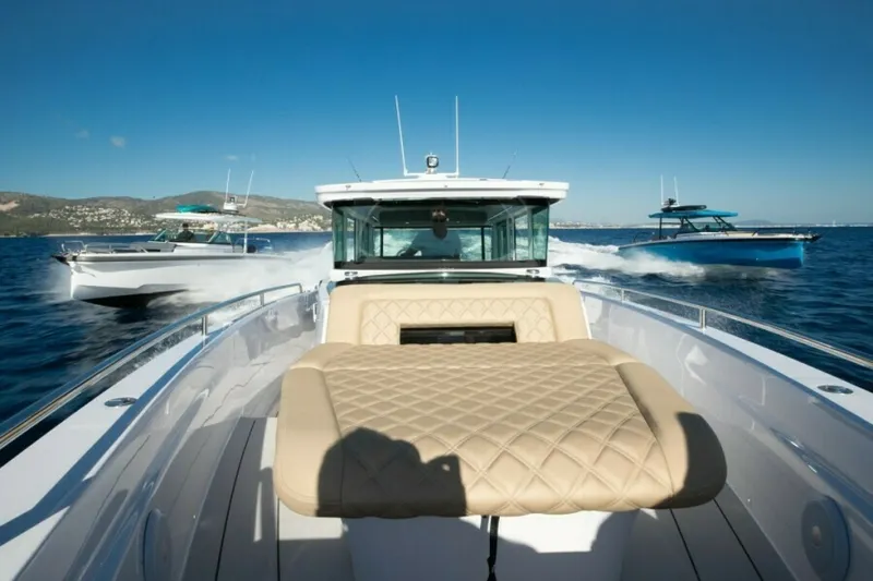 Slide: The Image of Axopar 37 XC CROSS CABIN BRABUS Trim 2026 - 5578071