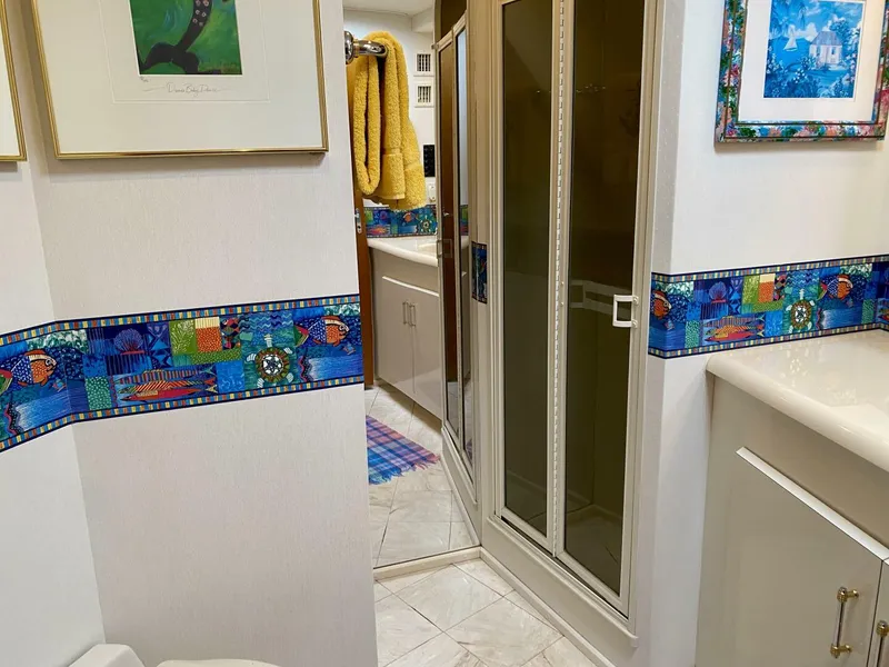 Slide: The Image of VIP Head - 5578486