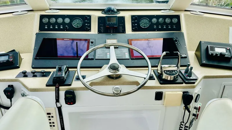 Slide: The Image of Viking Cockpit Sport Yacht 1999 - 5788794