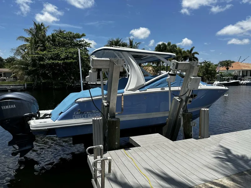 Slide: The Image of Chaparral 280 OSX 2022 - 5578862