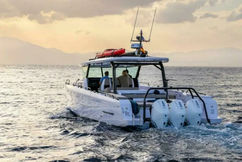 Slide: The Image of Axopar 45 Cross Top 2025 - 5578946