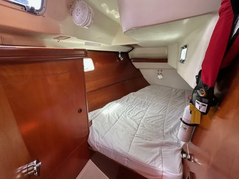 Slide: The Image of Beneteau 361 2001 - 5579509