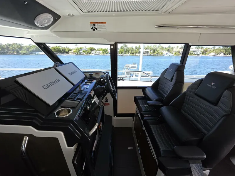 Slide: The Image of Wellcraft 355 Commuter 2024 - 5579688