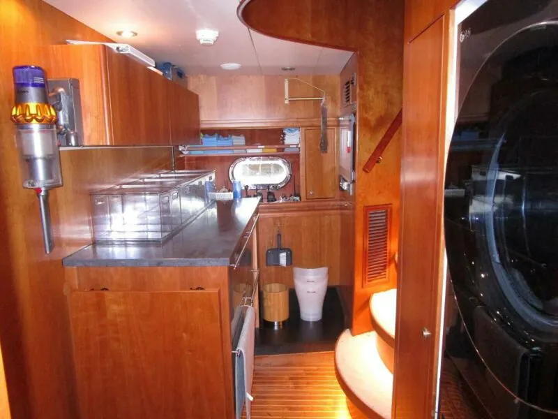 Slide: The Image of Crew Area - 5579636