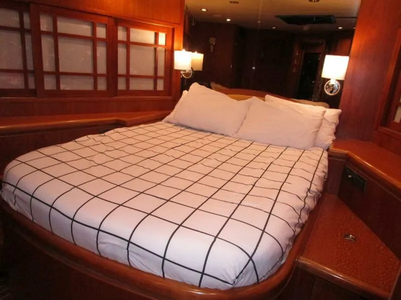 Slide: The Image of Captain's Cabin - 5579638