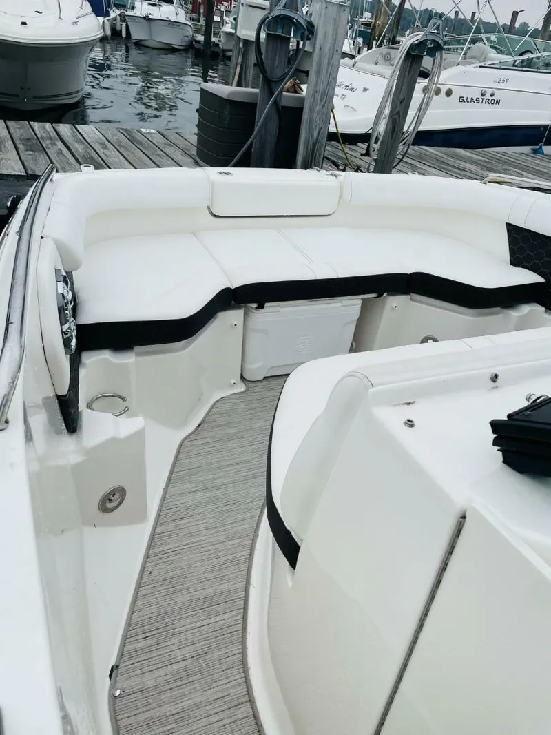 Slide: The Image of Sea Ray 25 2022 - 5579801