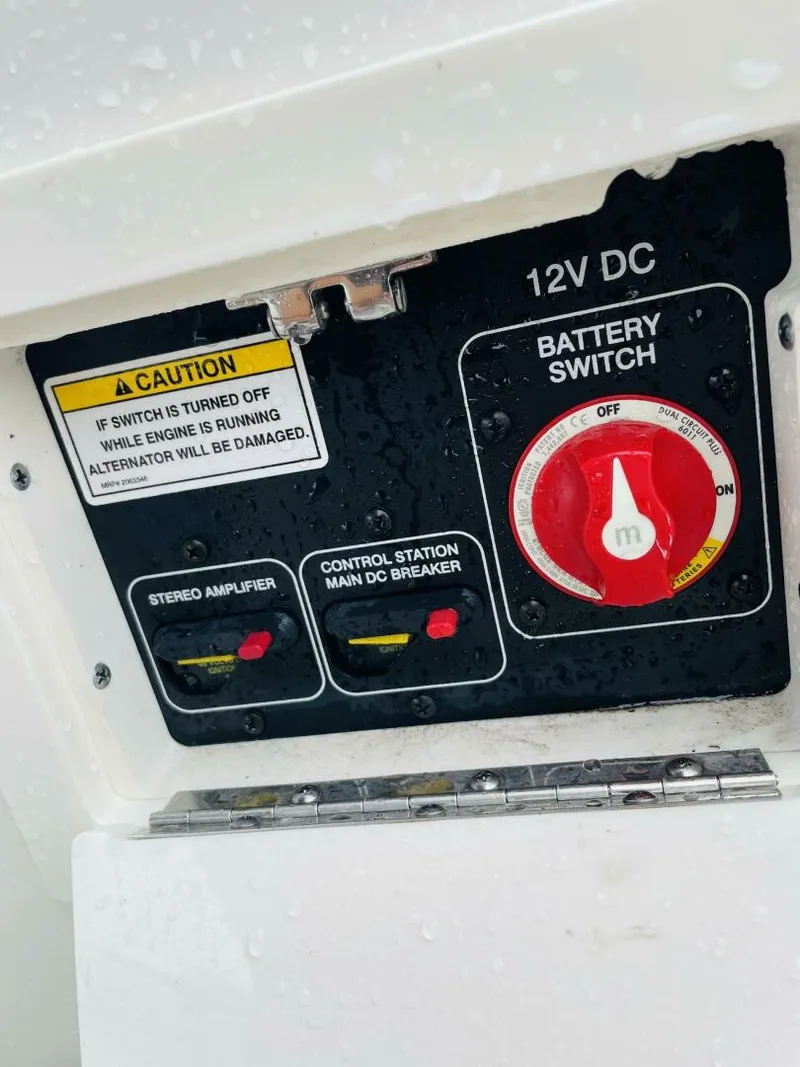 Slide: The Image of Sea Ray 25 2022 - 5579802