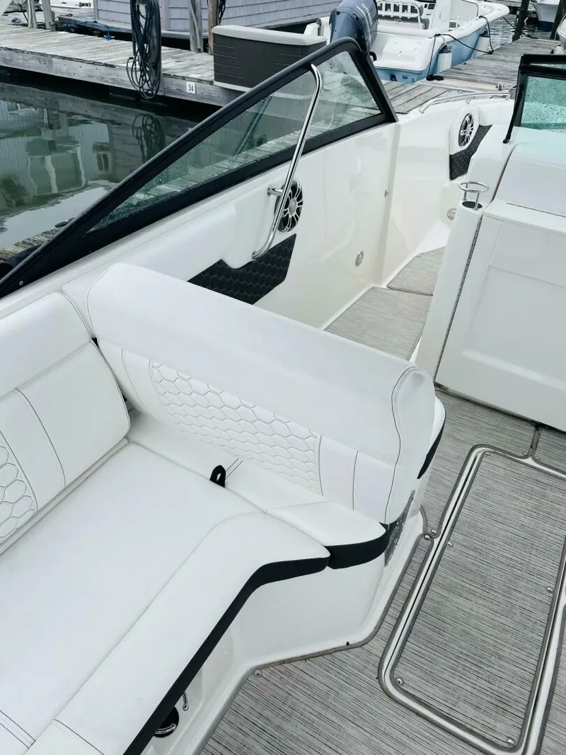 Slide: The Image of Sea Ray 25 2022 - 5579796