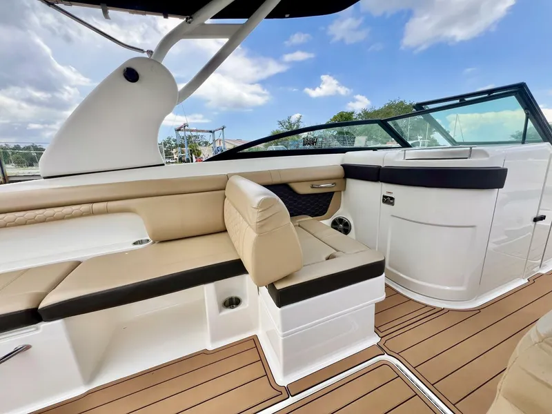 Slide: The Image of Sea Ray SDX 290 OB 2019 - 5580019