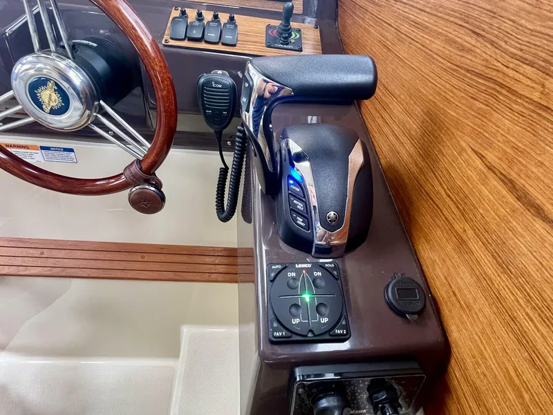 Slide: The Image of Ranger Tug R-27 2023 - 5580487