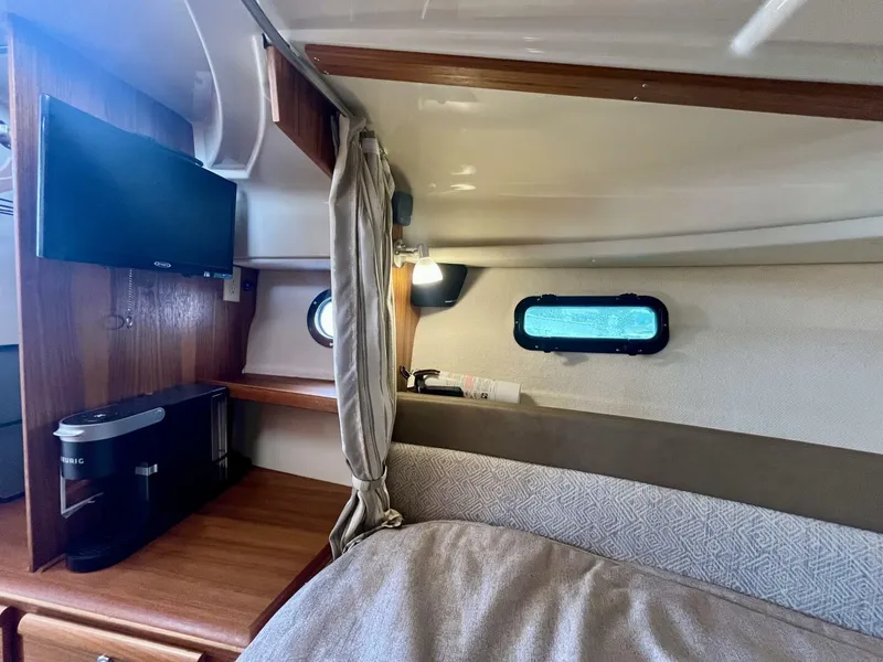 Slide: The Image of Ranger Tug R-27 2023 - 5580503