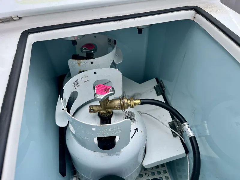 Slide: The Image of Ranger Tug R-27 2023 - 5580575