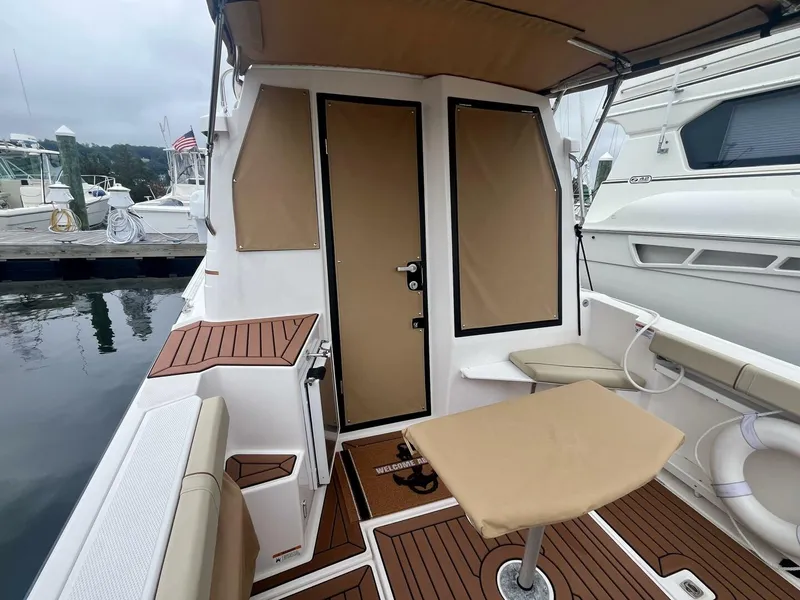 Slide: The Image of Ranger Tug R-27 2023 - 5580359