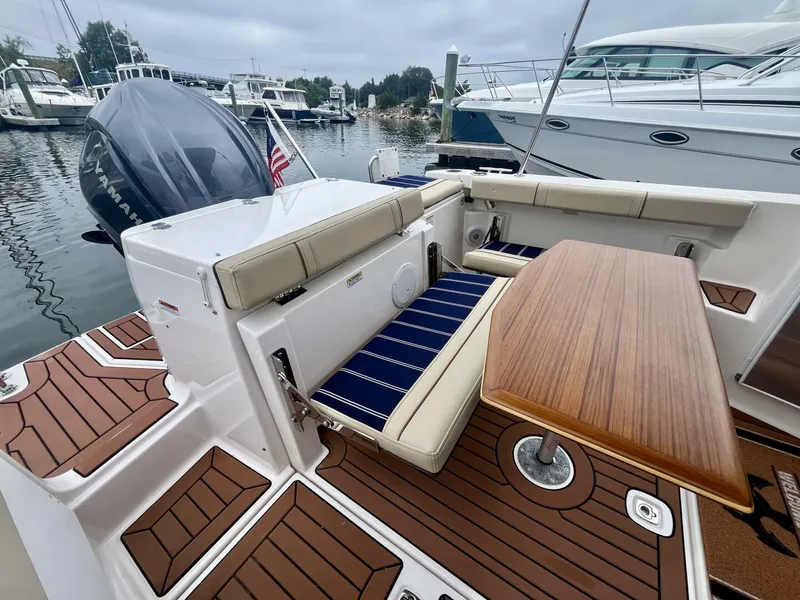 Slide: The Image of Ranger Tug R-27 2023 - 5580370