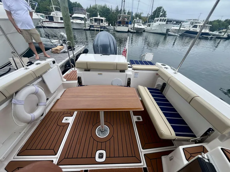 Slide: The Image of Ranger Tug R-27 2023 - 5580372