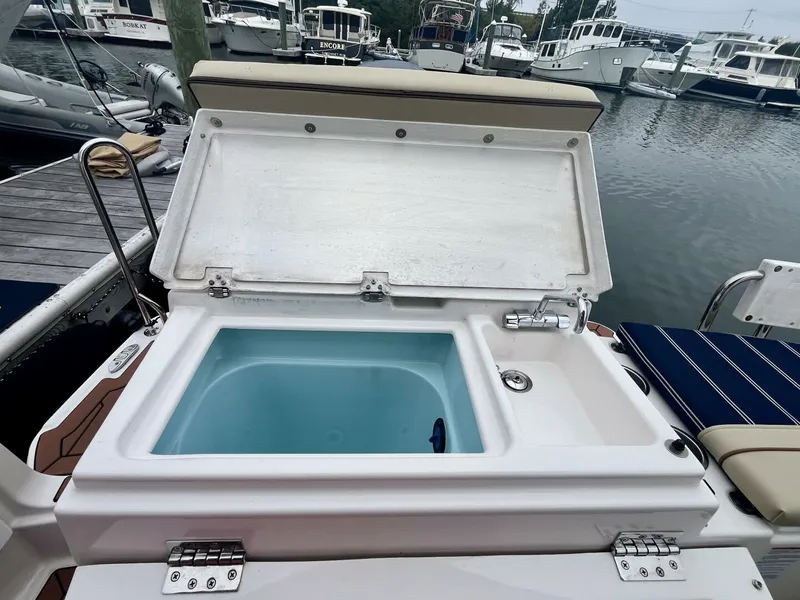 Slide: The Image of Ranger Tug R-27 2023 - 5580382