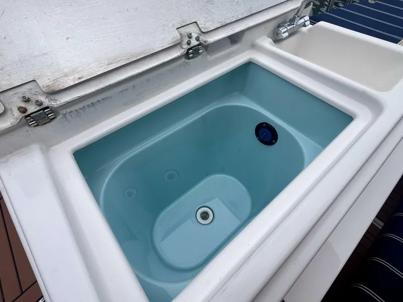 Slide: The Image of Ranger Tug R-27 2023 - 5580383